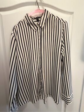 Express Black and White Vertical Stripe Button-Down Shirt